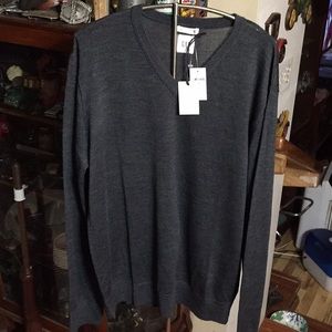 New gap wool sweater